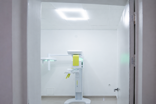 Minimalist Clinical Dental X-Ray Room
